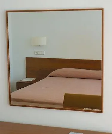 Отель Hotel Hurdes Reales Лас-Местас