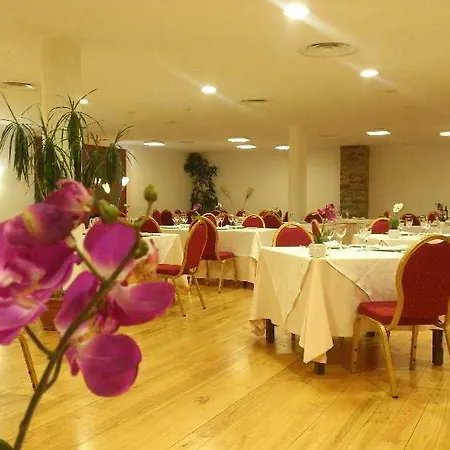 Hotel Hurdes Reales Отель Лас-Местас