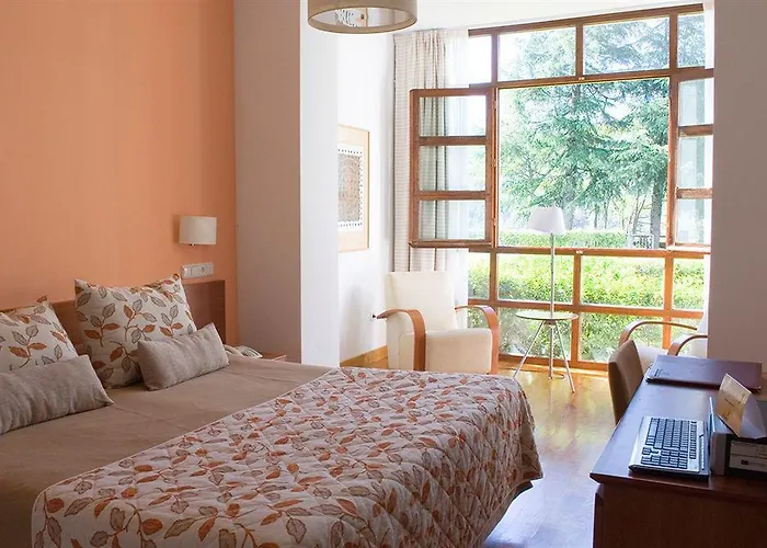 Hospederia Hurdes Reales Hotel 4*